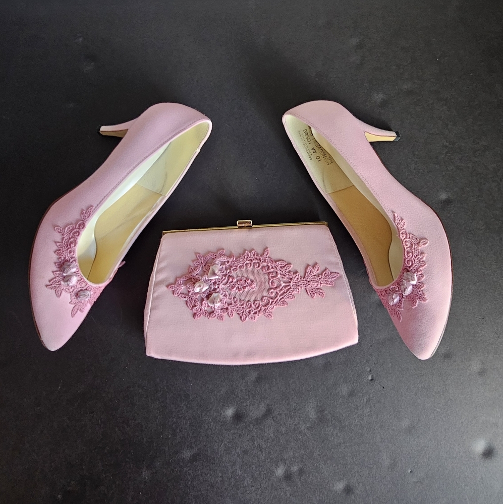 Elegant Pink Embroidered Heels